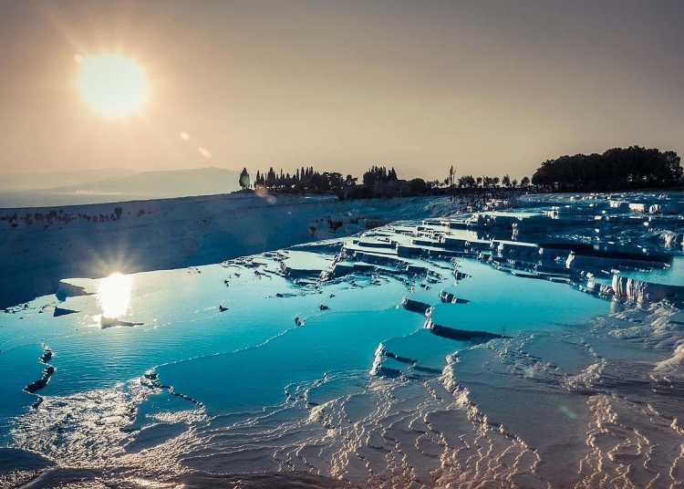 10 Incredible Natural Swimming Pool In The World