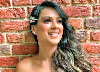 ‘जान हथेली पर लेकर ‘ नागिन 4 के सेट पर पहुंचीं निया शर्मा, शेयर की फोटोज