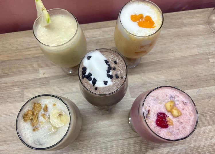 Super Yummy Healthy Summer Smoothies