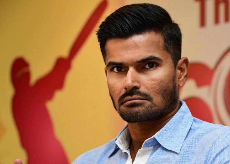 टीम में जगह बनाने के लिए सबकुछ किया लेकिन सचिन और राहुल जैसे बेहतरीन बल्लेबाज़ों की वजह से मौका नहीं मिल पाया