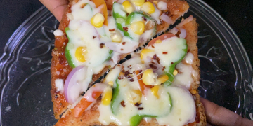 Bread Pizzas: Kill Your 4 PM Cravings